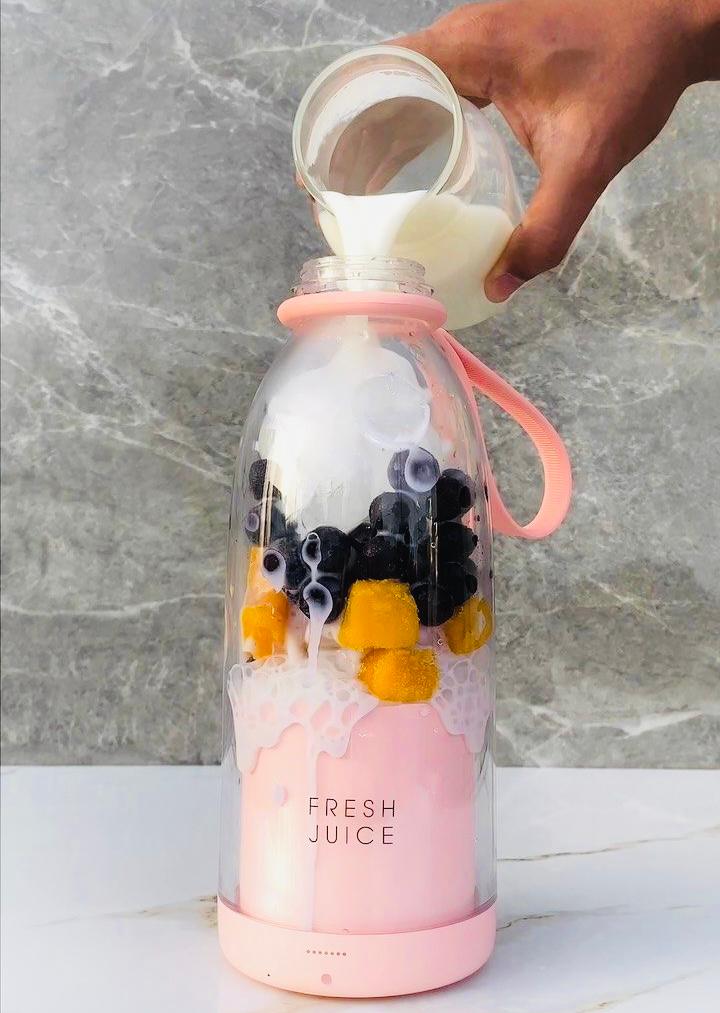 NoorAura™Portable mini juicer blender